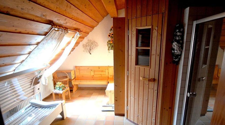C4 Albmatte-Fewo Sauna, Hallenbad Aussenbecken Massagen Nebenan Menzenschwand-Hinterdorf Eksteriør bilde
